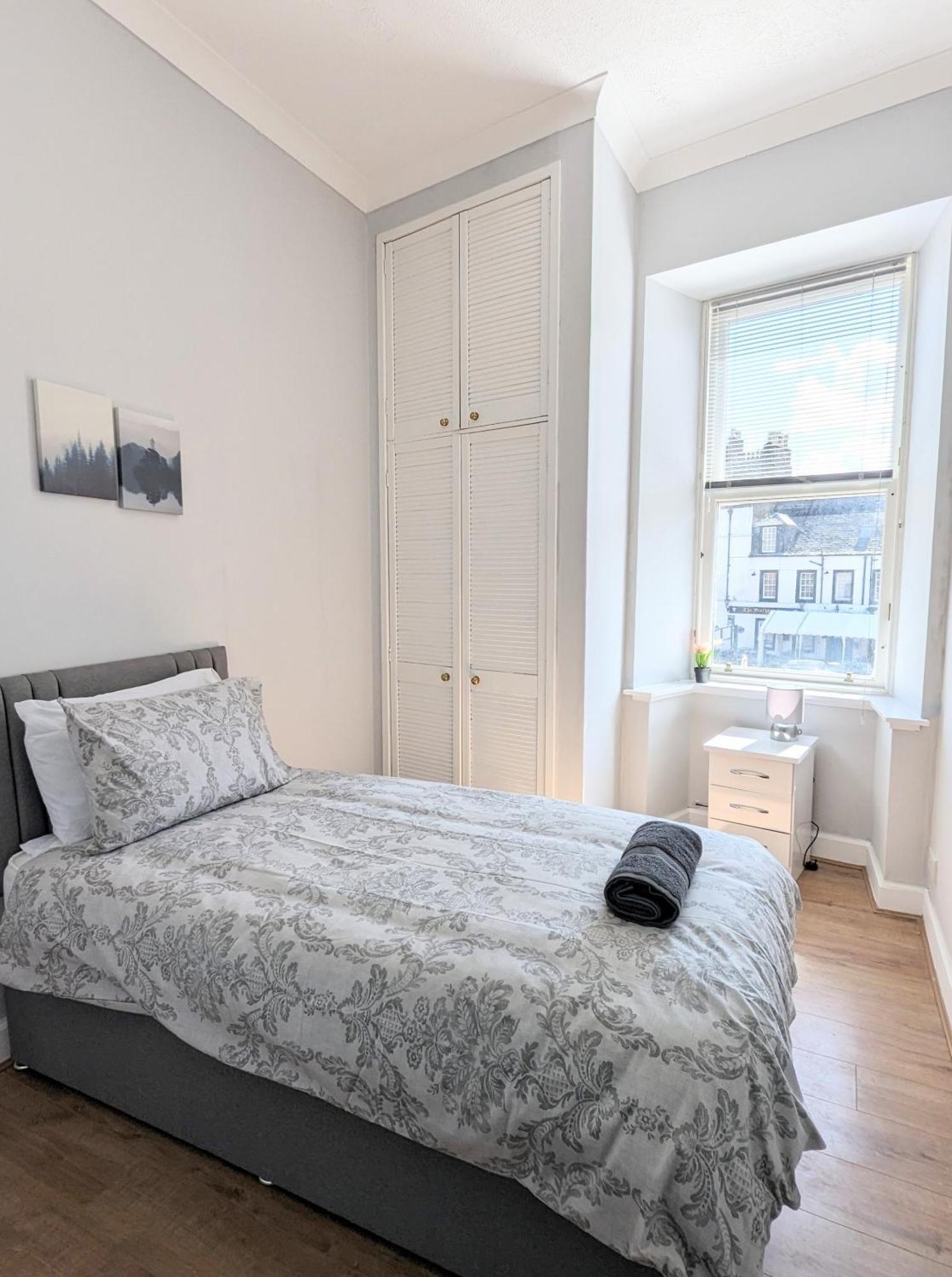 Campbeltown Central Екстериор снимка